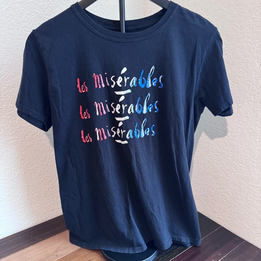 Les Misérables Graphic Tee - Black Adult medium